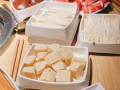 -季季红火锅(新建新城吾悦店)