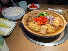 -蔡婶牛腩牛杂煲(长安万科店)