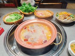 -阿婆情腊排骨火锅·野生菌季(古城旗舰店)
