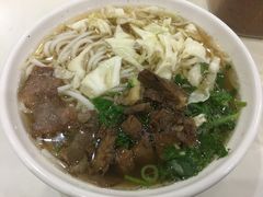 -花溪王记牛肉粉(四季花溪商场店)