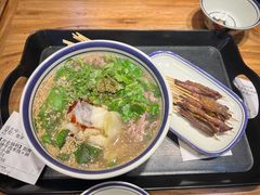 -云阿蛮云南生烫牛肉米线(奉贤路店)