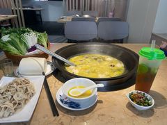 -陈大锅·岳阳鱼馆·地道岳阳菜(美食街店)