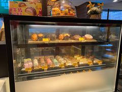 面包甜点陈列柜-麦当劳(杭州庆春路店)