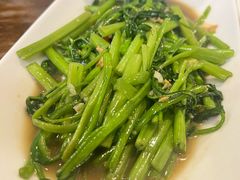 -Dang restaurant (patong phuket)
