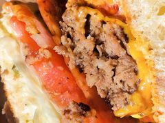 芝士培根和牛汉堡-漪龙台·B26 Rooftop Lounge