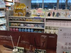 -名创优品(万达广场河东店)