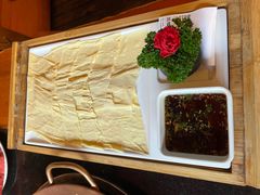 现做油豆皮-老版火锅.12年西安排队王(沣峪口店)