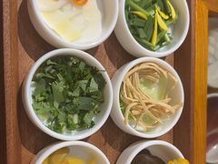-良米山·云南野生菌过桥米线(上海首店)