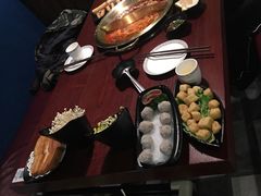 -重庆爽翻天老火锅(临平万达广场店)
