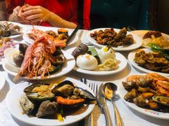 -领鲜活海鲜榴莲自助火锅(东门店)