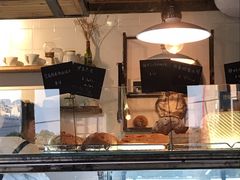 面包甜点陈列柜-仙峰天然面包(迎宾路店)