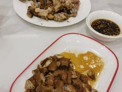 -巢香扣肉馆