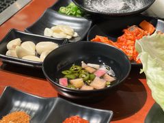 -肉甲韩国木炭烤肉(新壹街1店)