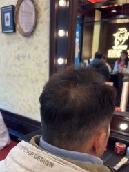 -东方先生国潮男士理发馆