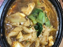 酱香鱼锅-囍筷乐喜辣屋小鸡小鱼石锅煲(万达店)