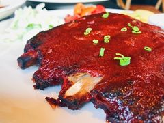 猪肋排-WOLFGANG PUCK KITCHEN & BAR(迪士尼小镇店)