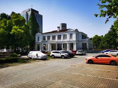 -南京双门楼宾馆(盐仓桥地铁站阅江楼店)