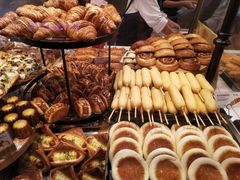 -巴黎贝甜(大宁国际商业广场店)