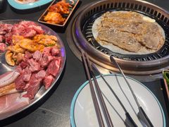 -火影不二碳烤牛肋条自助烤肉店榴莲鳗鱼生蚝(红山店)