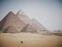 -吉萨金字塔群