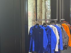 -ARC'TERYX始祖鸟(北京王府中环店)