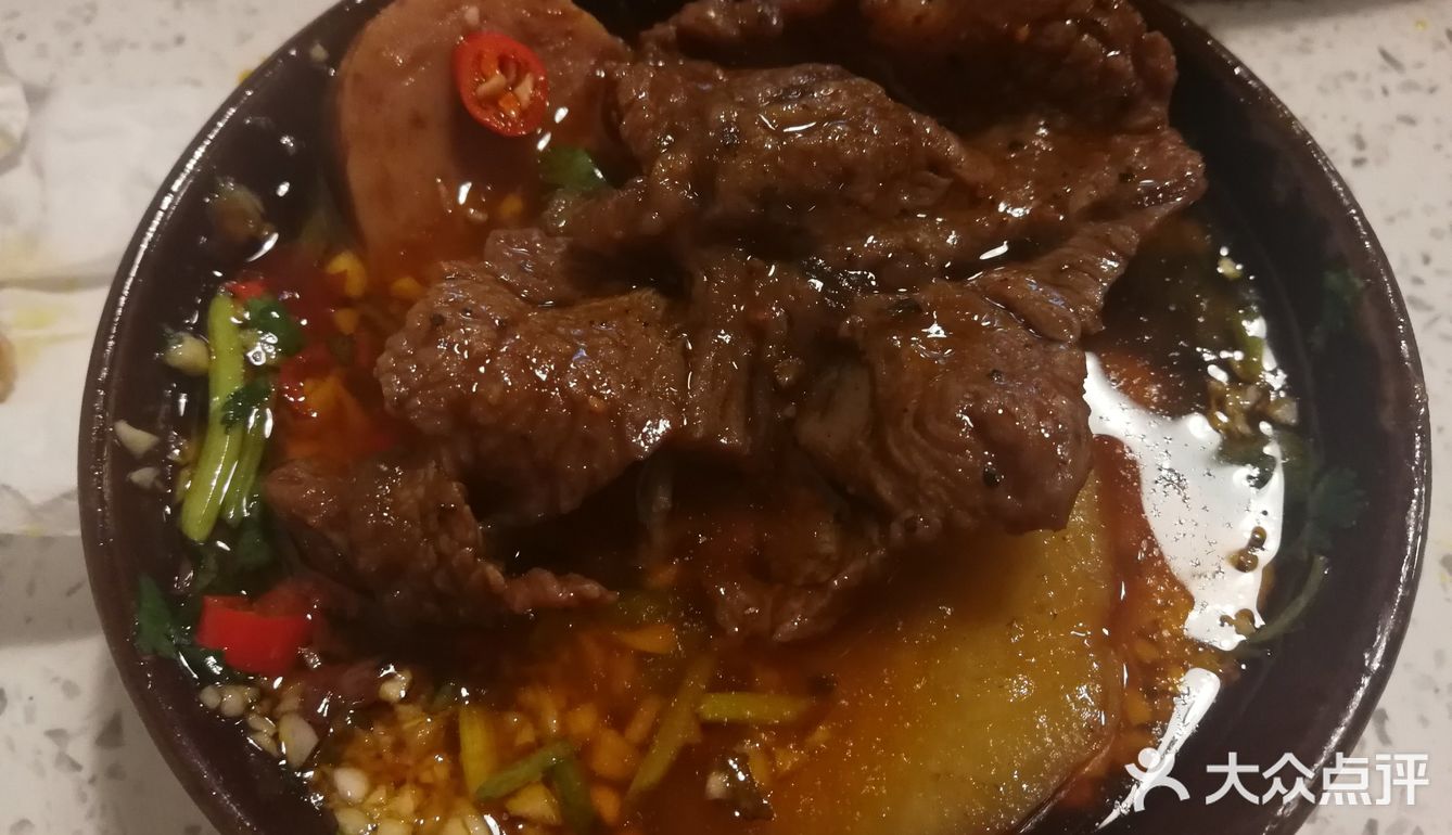 朋友推荐的，去了三次，这是集合了其中两次的图
