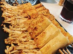 -华府九号海鲜烧烤大排档(龙域店)