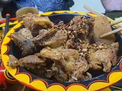 烤乳猪-金荞麦彝家美食