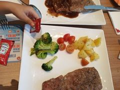 -必胜客(云汇天地店)