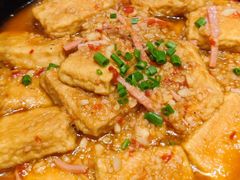 蒜香火腿包浆豆腐-云海肴·汽锅鸡·云南菜(高德置地店)
