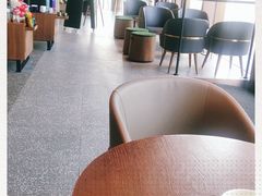 大堂-星巴克臻选(上海虹桥新天地三店)