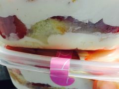 草莓千层蛋糕-艾加柒克蛋糕茶歇甜品台(春熙路店)