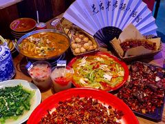 -先启半步颠小酒馆(白麓里店)