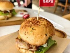 -必胜客(巴沟店)