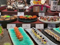-雍容荟帝王蟹活龙虾展台自助(IFS黑金店)