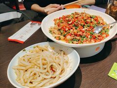 -川流不息·地道川菜·小龙虾(松东路店)