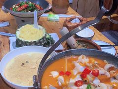 -老滇山寨•云南特色菜•地方菜•民族风情歌舞表演(金碧店)