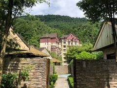 -中铁花水湾温泉酒店(大邑店)