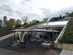 -UNI UNI(环亚凯瑟琳店)