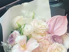 -谷莠子花艺·气球派对·绿植造景·花艺沙龙(金光华广场店)