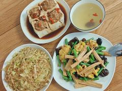-懒熊月嫂中心(金鸡湖店)