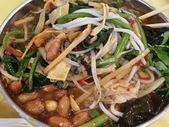 -红鼻子桂林米粉(金唐新光界店)