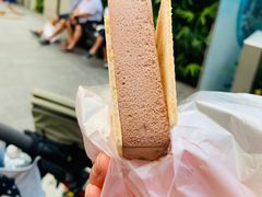 -詹爷爷乌节路街头冰淇淋