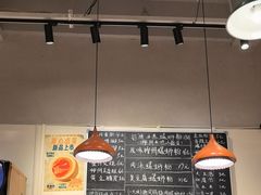 -柳州肥姨妈大骨螺蛳粉(万达中心店)