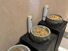 -灸春堂·艾灸·痛症·整脊连锁(之江银泰店)