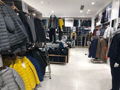 -优衣库(威海威高购物中心店)