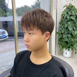 -苏奇发型·烫发染发