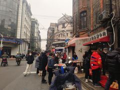 -梅记大块头爆鱼店(乍浦路店)