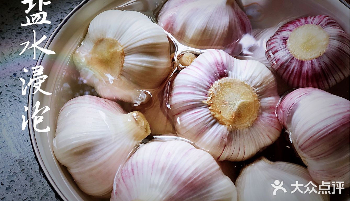 减肥菜谱｜酸甜可口的腌糖蒜