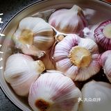 减肥菜谱｜酸甜可口的腌糖蒜